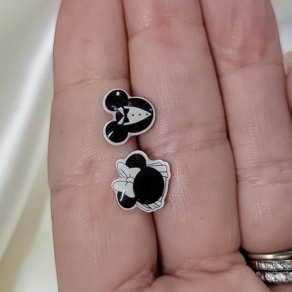 Mickey & Minnie Bride and Groom Stud Earrings - Picture 1 of 6